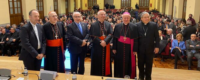 Inauguración del acto en el seminario de Madrid