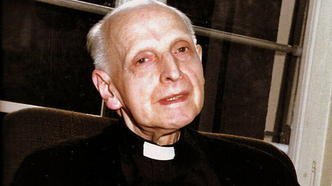 Pedr Arrupe, enfermo  de icuts cerebral, rosario en mano