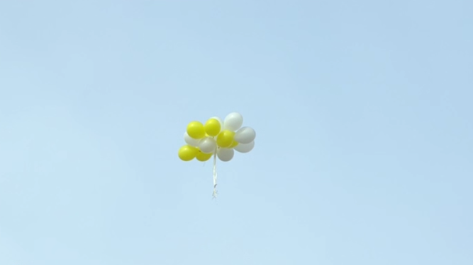 Globos de paz en el cielo de Roma