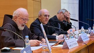 O'Malley, junto a los cardenales Osoro y Zuppi