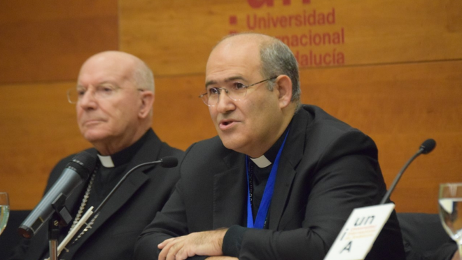 El cardenal José Tolentino junto al arzobispo de Jaén