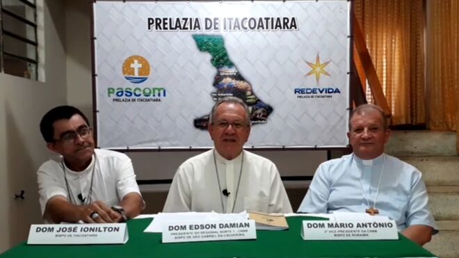 Monseñores Ionilton de Oliveira, Edson Damian y Mario Antonio da Silva
