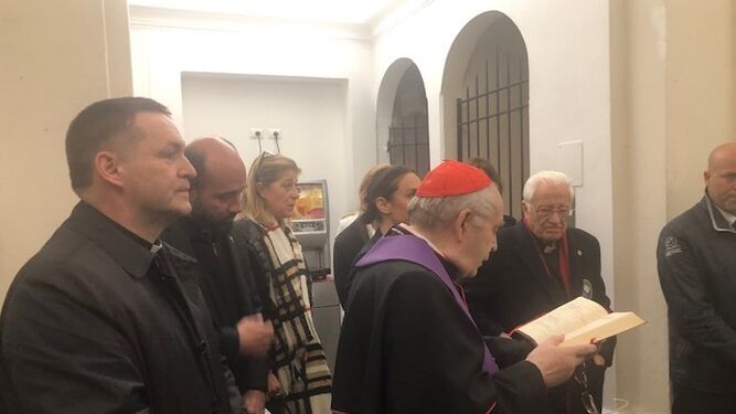 Berzosa, junto al cardenal Bocos y el Padre Ángel, en Roma