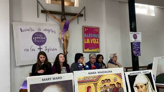 Presentación de la Revuelta de Mujeres en la Iglesia