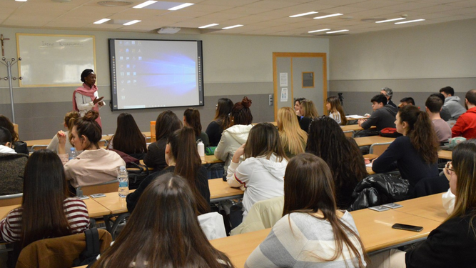 Encuentro con Kyamummi en la universidad