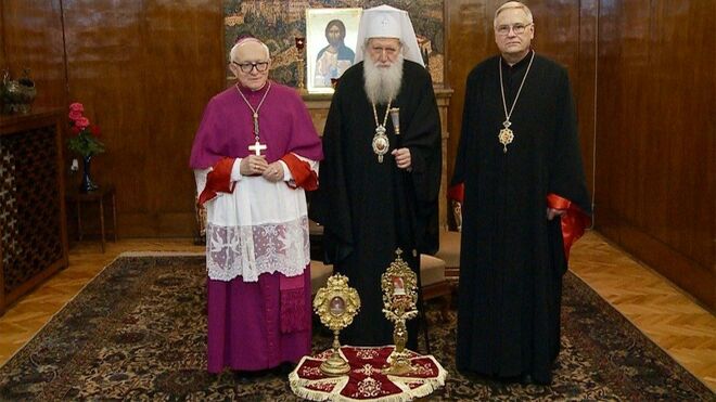 Reliquias de San Clemente y San Potito donadas por Francisco al patriarca Neofit