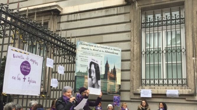 La "revuelta" de mujeres recuerda a Simone Weil