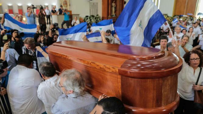 Funeral de Ernesto Cardenal en la catedral de Managua