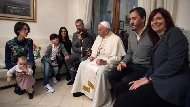 O Papa com padres casados