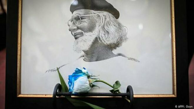 Ernesto Cardenal es enterrado en la intimidad en Solentiname