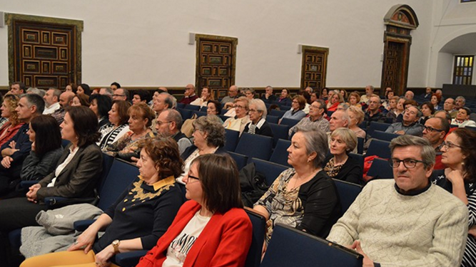 Asistentes a la presentación en la UPSA
