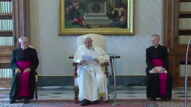 Francisco, durante la audiencia en el Palacio Apostólico