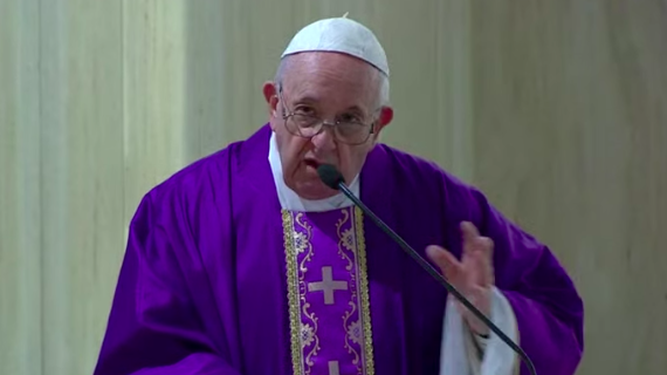 Francisco, durante la misa de hoy en Santa Marta