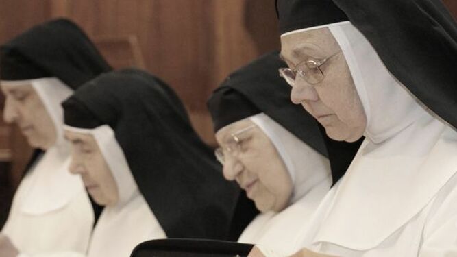 La monjas contemplativas animan a sus vecinos y a los sanitarios