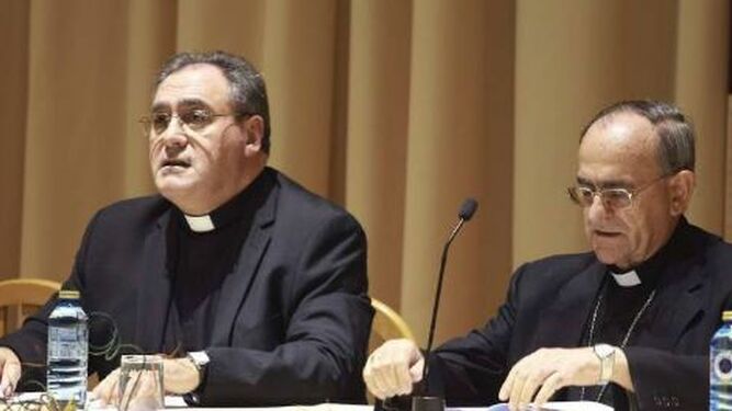 Los obispos de Salamanca (Carlos López) y Ávila (José María Gil Tamayo)