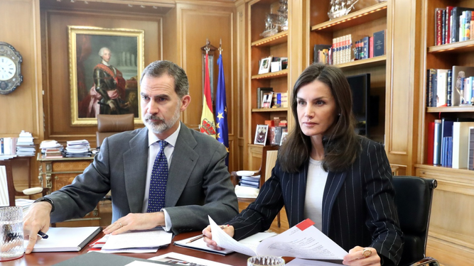 Los Reyes durante la videoconferencia