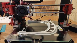 ¿Dónde está Dios? También en los que imprimen mascarillas