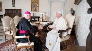 Paglia, con el Papa