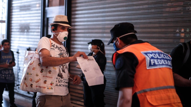 Movimientos restringidos ante la epidemia de coronavirus en Argentina