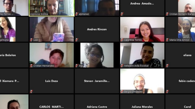 Clase virtual. Alumnos de la Universidad Católica de Colombia