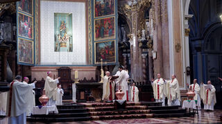 Misa Crismal en la Catedral de Valencia