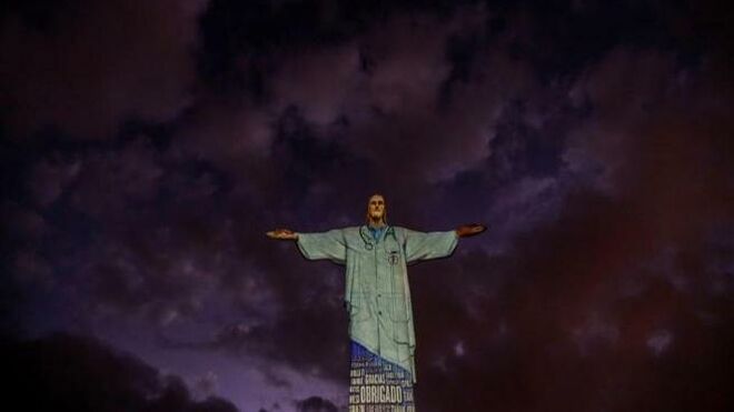 Cristo del Corcovado. Homenaje al personal sanitario