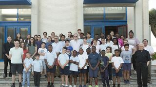 Alumnos del Colegio de Huérfanos san Vicente Ferrer