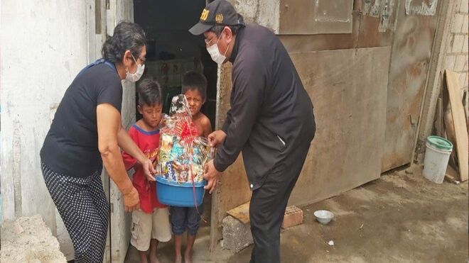 Cáritas lleva alimentos a los hogares necesitados