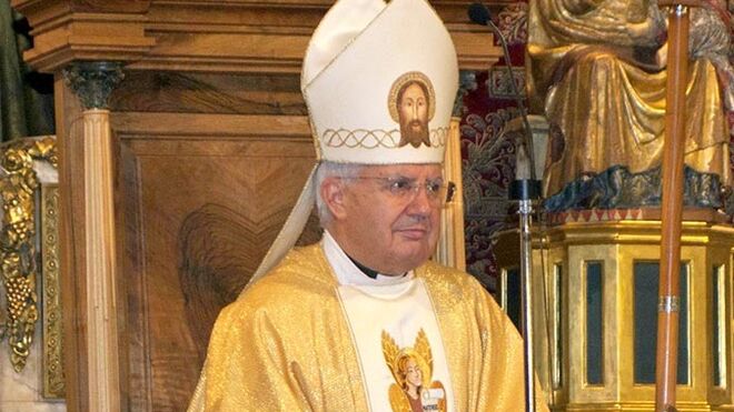 Don Ramón del Hoyo López, Obispo emérito de Jaén