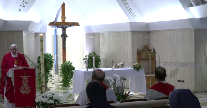 Francisco, en la capilla de Casa Santa Marta