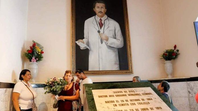 Tumba de José Gregorio Hernández, médico venezolano