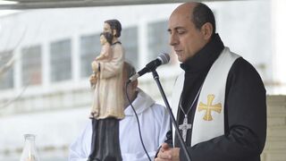 Mon. Víctor Fernández , arzobispo de La Plata