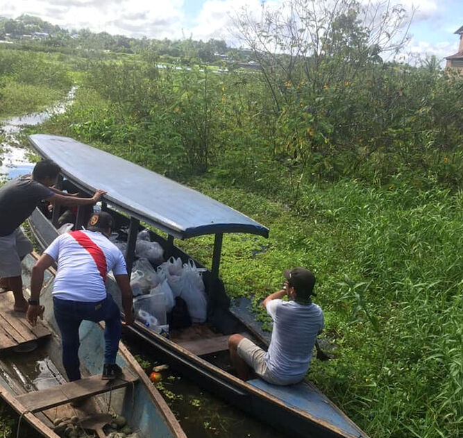 En canoa