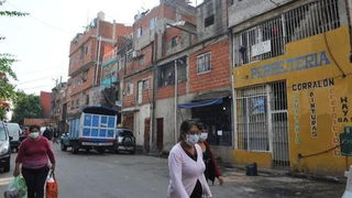 Seis muertos y 249 contagiados en villas porteñas