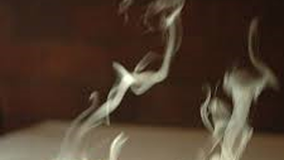 Volvemos a ese minuto de encuentro junto a un cafe