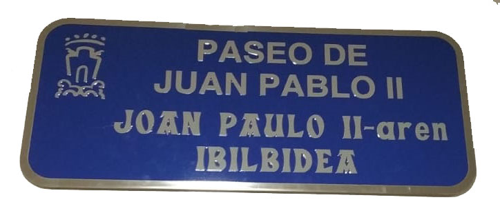 La Placa del Paseo JPII-1