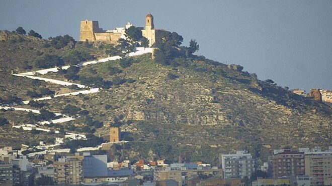 Castillo y ermita de la Virgen en Cullera
