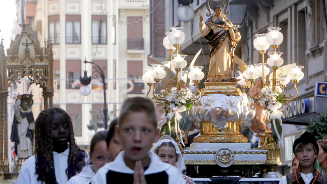 Procesión de los Niños de la calle san Vicente
