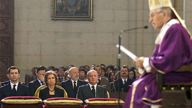 Rouco y los Reyes, en el funeral por las víctimas del 11-M en La Almudena