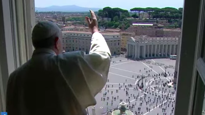 El Papa saludó a los fieles presentes en San Pedro