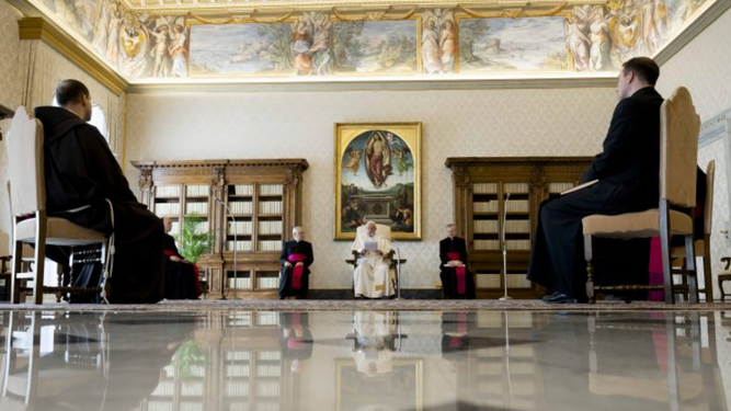Audiencia del Papa en la biblioteca