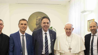 Delegación del Ayuntamiento de Manresa, hoy en el Vaticano