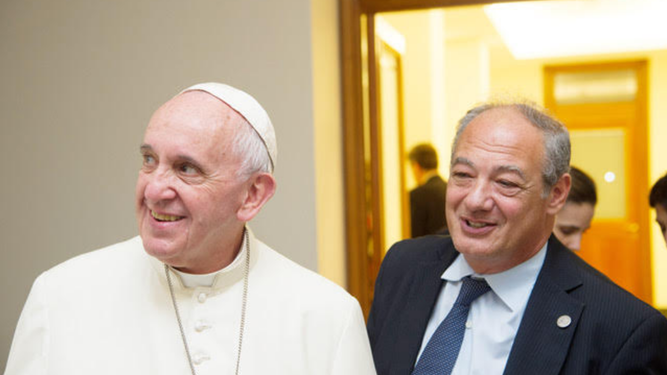 El Papa y José María del Corral