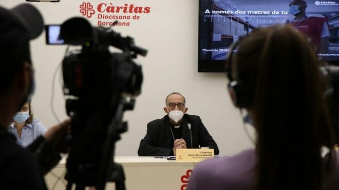 Omella, en la sede de Cáritas diocesana de Barcelona