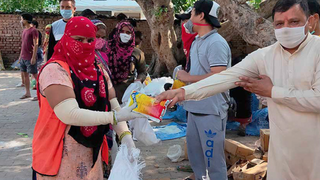 Paquetes de ayuda de misiones salesianas en India