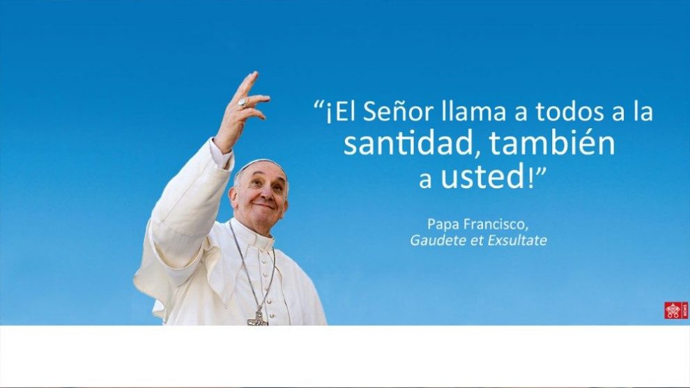 Papa-Francisco-santos-twitter-tuits-990x557