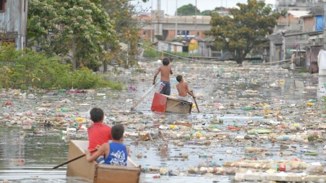 Contaminación en Manaos