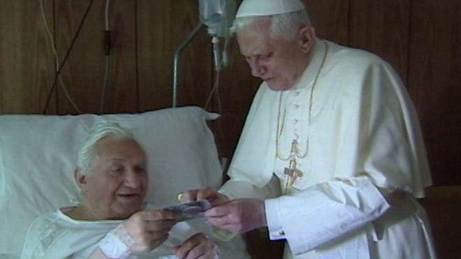 Los hermanos Ratzinger, en el hospital