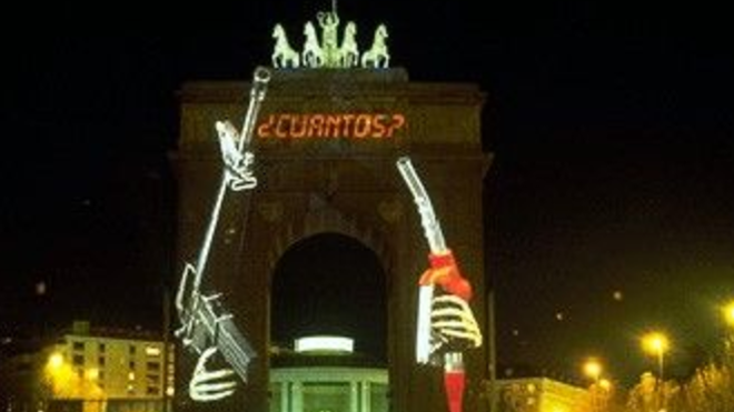 Arco de la Victoria, Madrid, intervenido en 1985 por K. Wodiczko