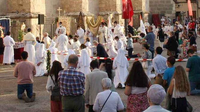 Reig, en procesión en la calle el Día del Corpus